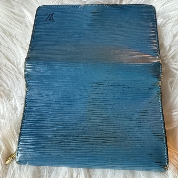 Louis Uvittion Blue Epi Tressor Wallet - Picture 3 of 12